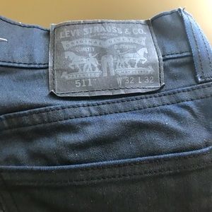 32x32 waxed Levi’s dark gray jeans